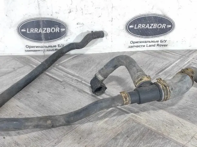 Патрубок охлаждения Range Rover 3 L322 3.6