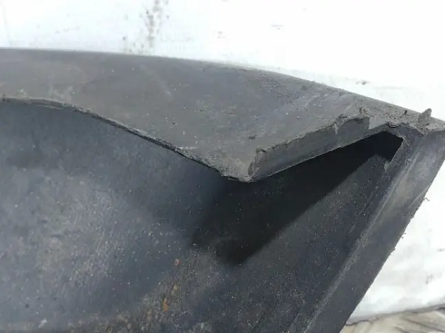 Ресничка бампера правая Range Rover L322 02-05