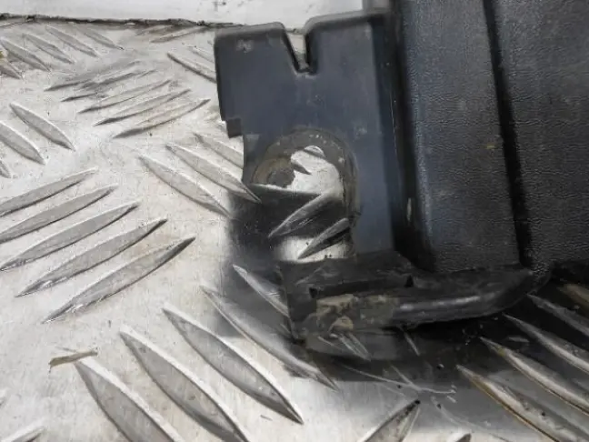 Ресничка бампера левая Range Rover L322 02-05