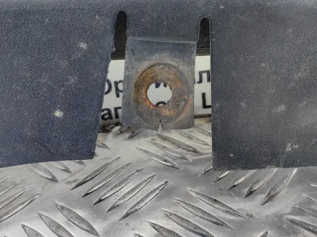 Ресничка бампера правая Range Rover L322 02-05