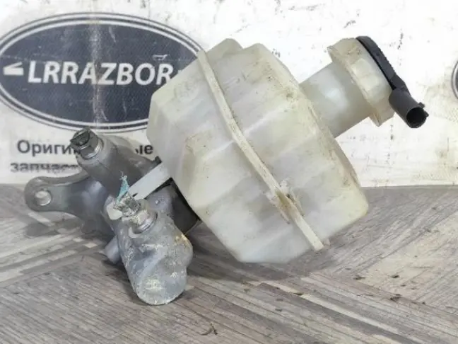 Главный тормозной цилиндр  Range Rover L322 09-12