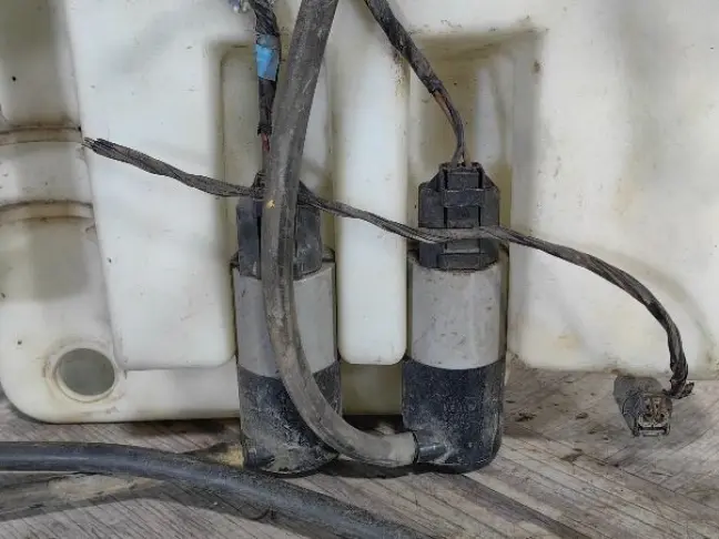 Бачок омывателя в сборе Range Rover L322 2006-2012