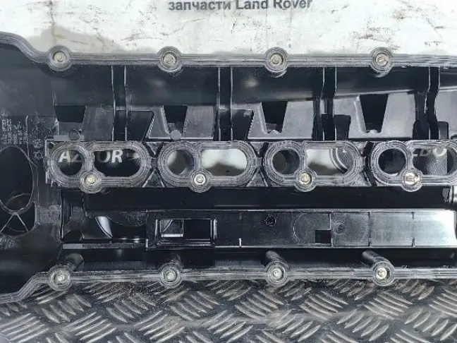 Клапанная крышка левая Range Rover L322 L320 5.0SC