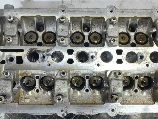 Головка блока левая  Range Rover L322 L320 5.0SC