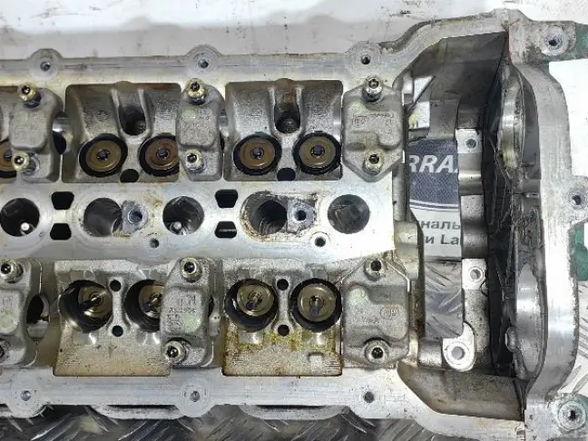 Головка блока левая  Range Rover L322 L320 5.0SC