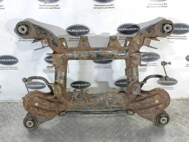 Подрамник задний Range Rover 3 L322 2002-2006
