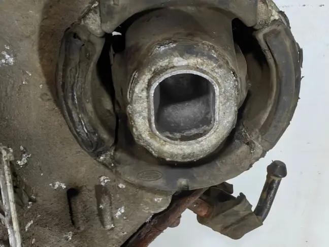 Подрамник задний Range Rover Sport 2 L494 L405