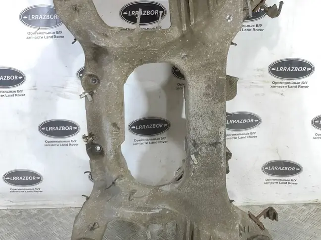 Подрамник задний Range Rover Sport 2 L494 L405