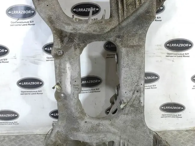 Подрамник задний Range Rover Sport 2 L494 L405