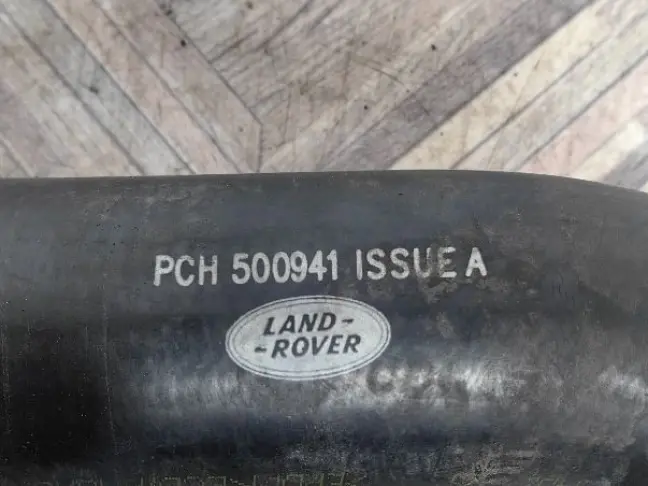 Патрубок радиатора  Range Rover Spor L320 4.4