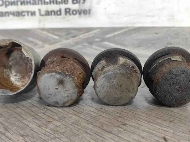 Секретка на колеса комплект Range Rover L322 L320