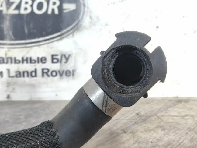 Патрубок системы охлаждения Land Rover Evoque L551