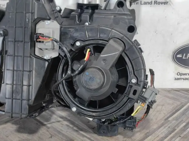 Корпус печки задний DISCOVERY 3 L319 2.7