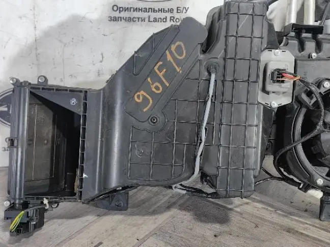 Корпус печки задний DISCOVERY 3 L319 2.7