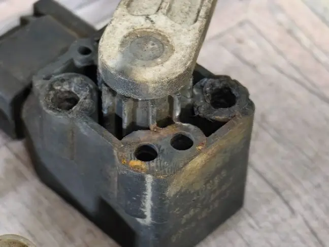 Датчик положения кузова передний RRS L320 дорест