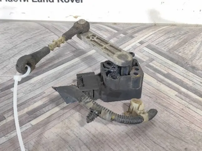 Датчик положения кузова передний RRS L320 дорест