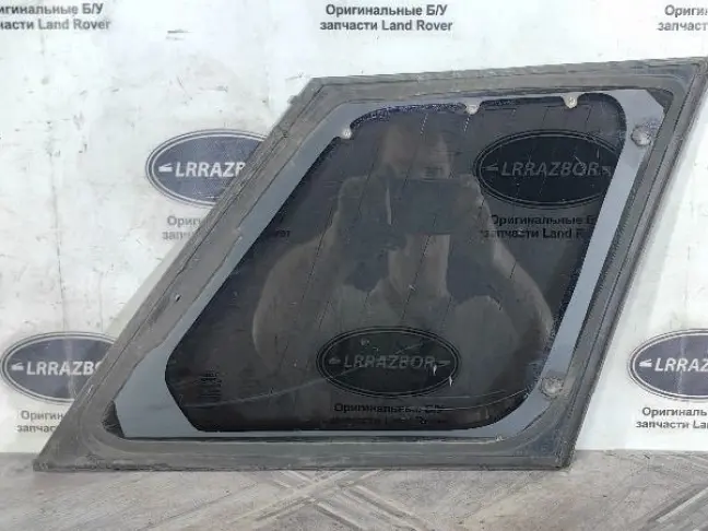 Стекло кузовное глухое левое Land Rover Sport L320