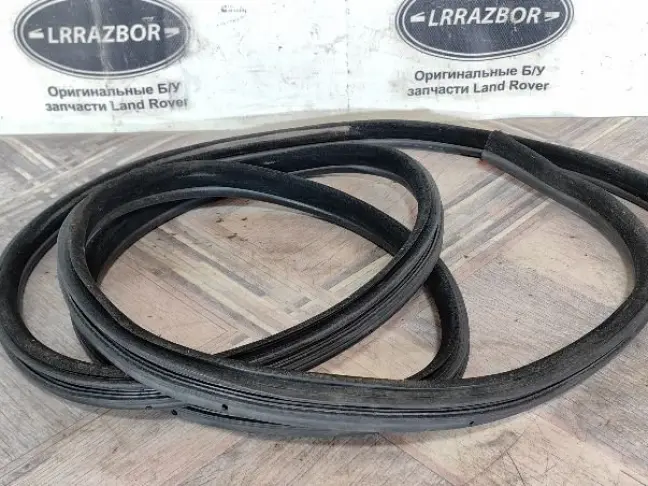 Уплотнитель двери задней Range Rover  L322 02-12