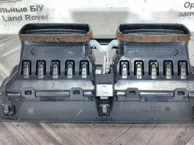Дефлектор воздуховода верхний Range Rover L322