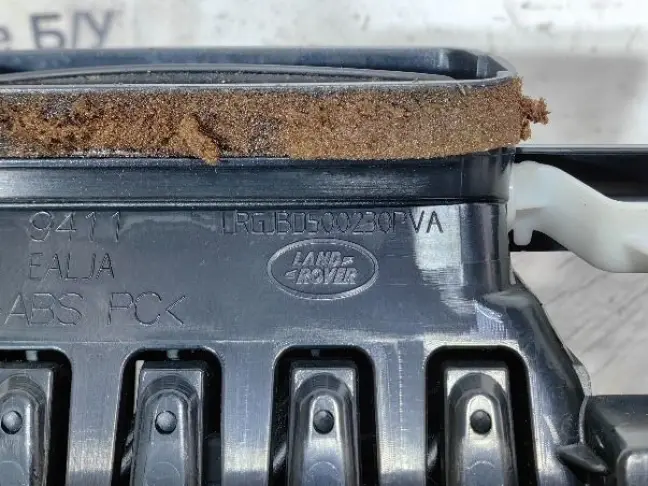 Дефлектор воздуховода верхний Range Rover L322