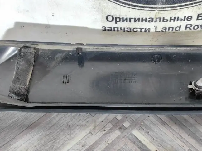 Молдинг стойки левый Range Rover L322 02-12