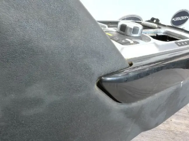 Консоль подлокотник Range Rover 3 L322 07-12