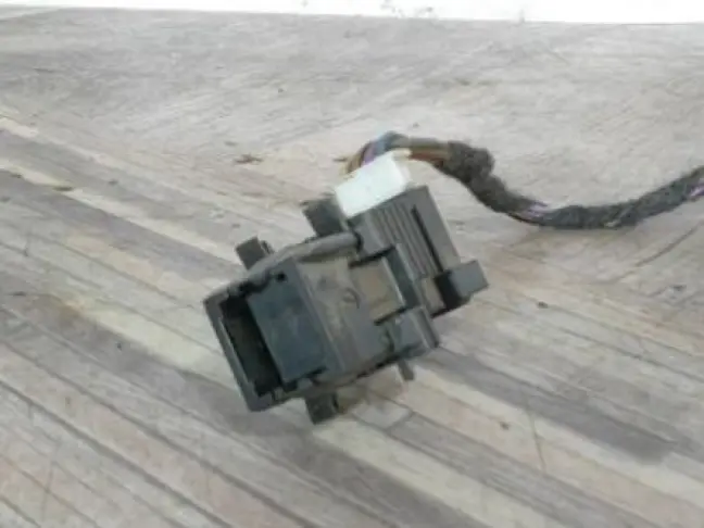 Концевик педали тормоза Range Rover L322 02-12