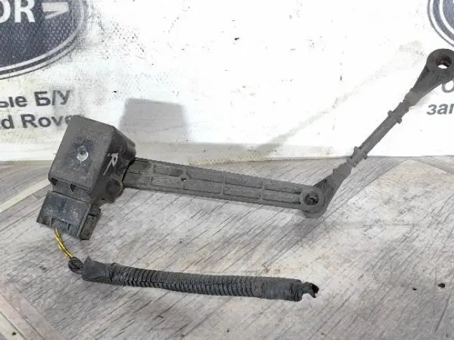 Датчик положения кузова Range Rover L322 05-09