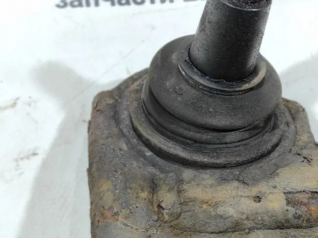 Рычаг передний нижний правый DISCOVERY 3/4 L319