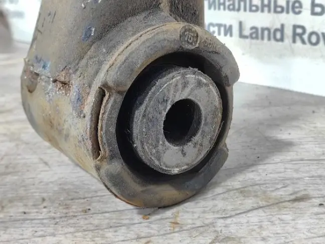 Рычаг передний нижний правый DISCOVERY 3/4 L319