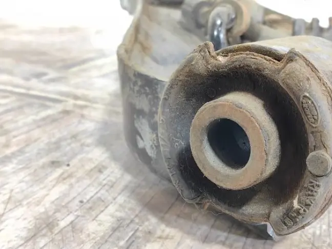 Рычаг передний верхний правый DISCOVERY 3/4 L319