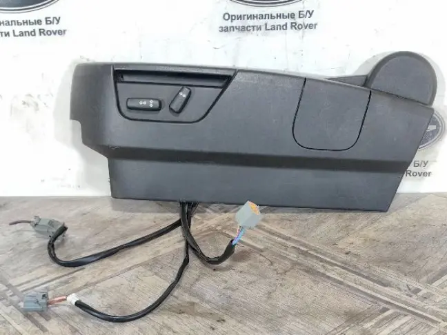 Накладка сидения левая DISCOVERY 3 L319 05-09