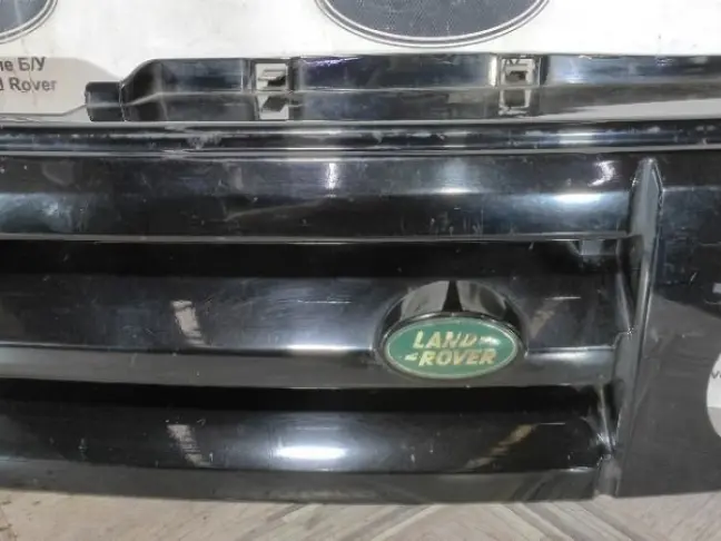 Решетка радиатора Land Rover DISCOVERY 3 L319