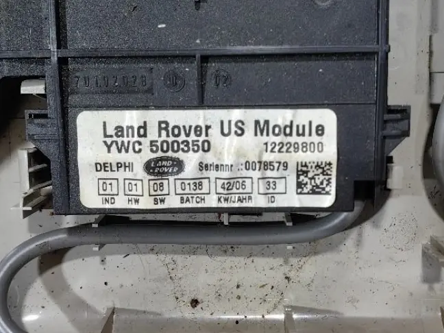 Плафон потолочный Land Rover DISCOVERY 3/4 L319