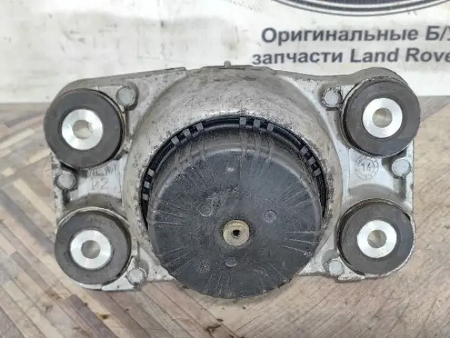 Опора подушка ДВС правая Range Rover 4 L405 4.4