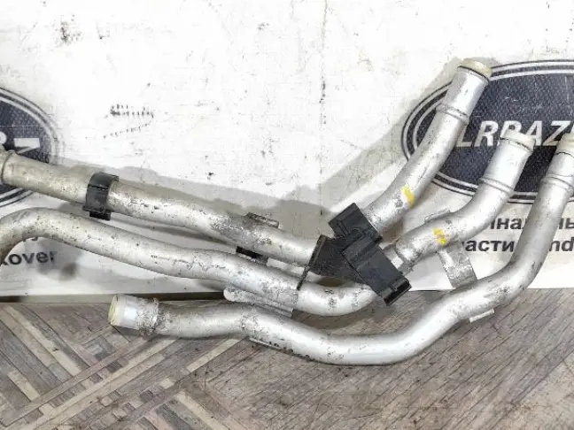 Патрубок печки алюминий Range Rover Sport 3.0