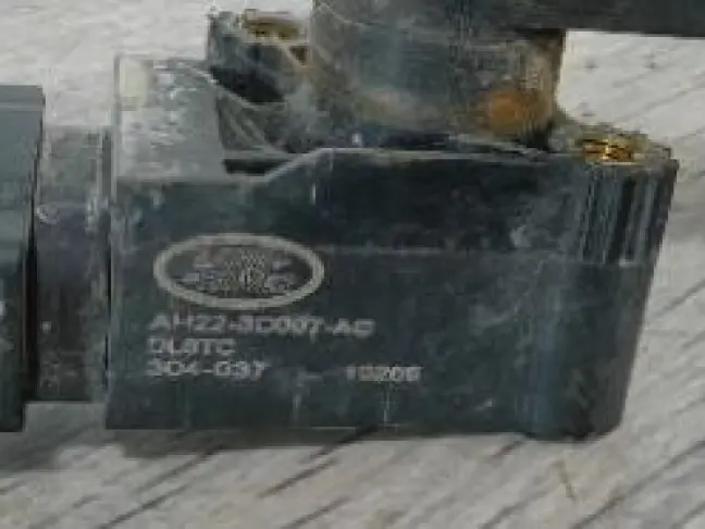 Датчик кузова передний DISCOVERY 4 L319 3.0