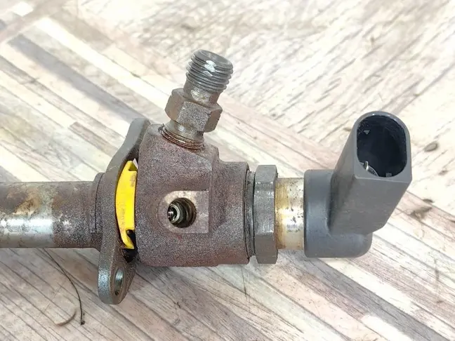 Форсунка под ремонт DISCOVERY 3 L319 276DT 2.7