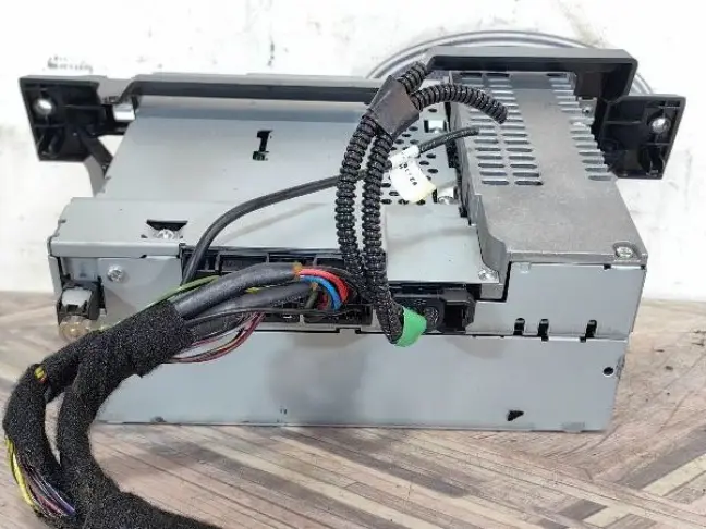 Магнитола CD приемник Discovery 4 3.0