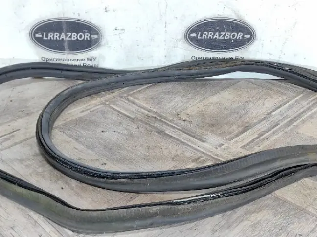 Уплотнитель багажник Land Rover DISCOVERY 3/4 L319