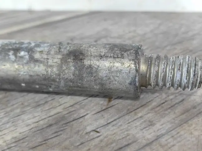 Буксировочный крюк