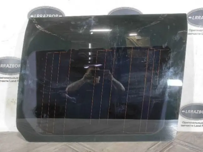 Стекло кузовное глухое правое DISCOVERY 3/4 L319