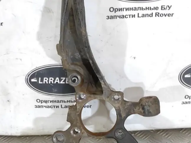 Кулак поворотный передний левый DISCOVERY 4 L319