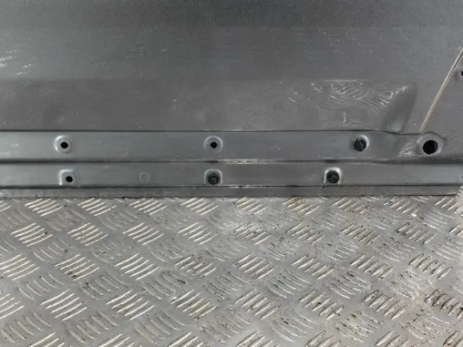 Дверь задняя левая DISCOVERY 3/4 L319  2005 - 2014