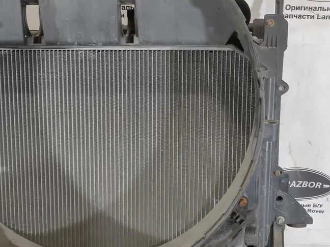 Кассета радиаторов в сборе DISCOVERY 4 L319 09-14