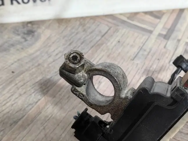 Клемма аккумулятора минус Land Rover L322 09-12