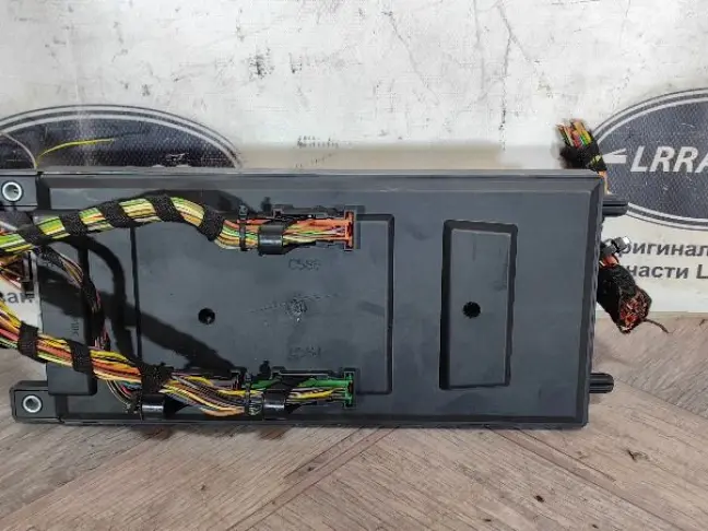 Блок предохранителей салонный Range Rover L322 09+