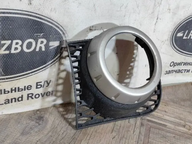 Рамка ПТФ левая Range Rover L322 09-12