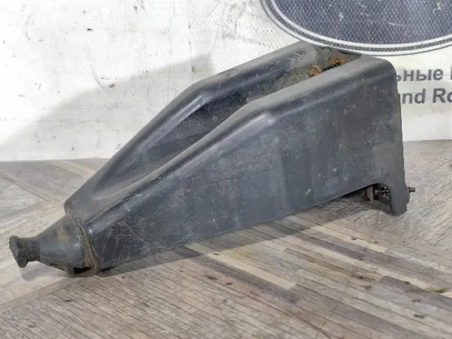 Ножка воздушного фильтра правая Range Rover L322