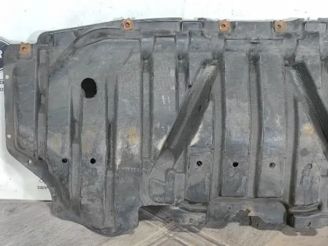 Защита пыльник радиатора Range Rover L322 02-12